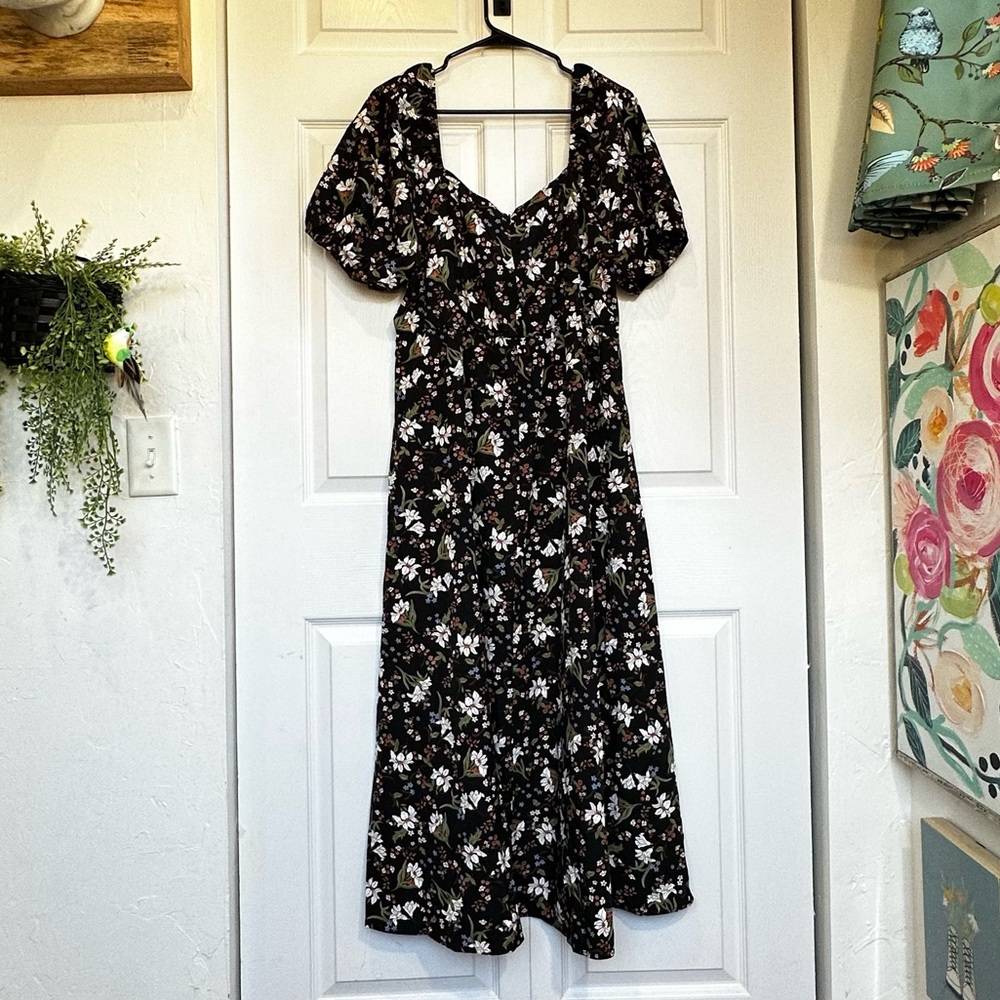 Finjani Milkmaid Maxi Dress Dark Floral Puff Sleeve 2XL Like New